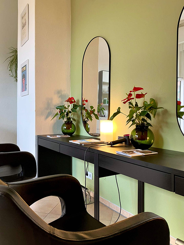 Salon Botanica Friseur Spiegel Interior